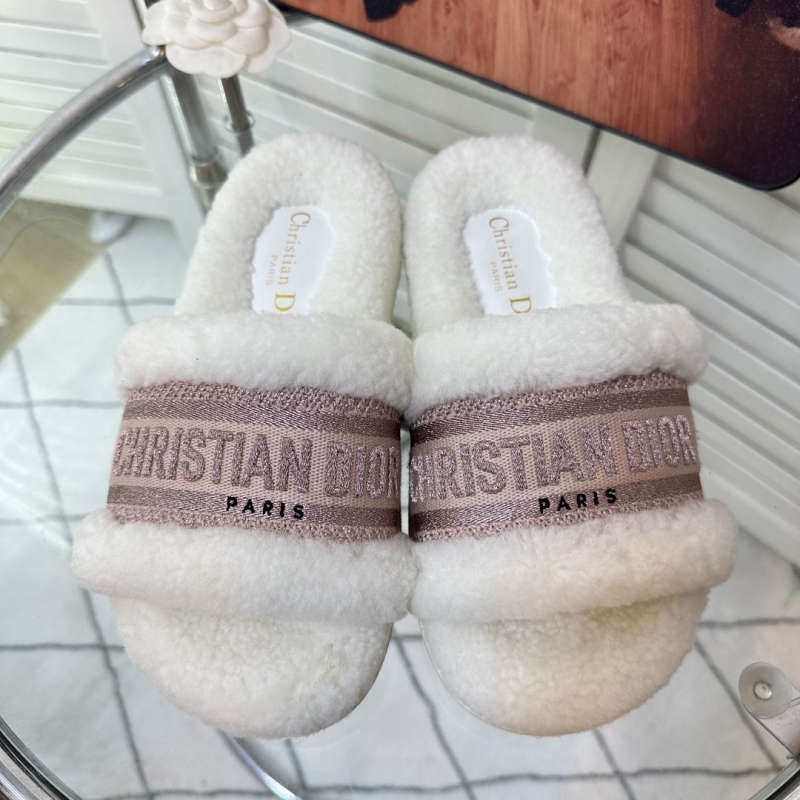 ch**an D*or slippers